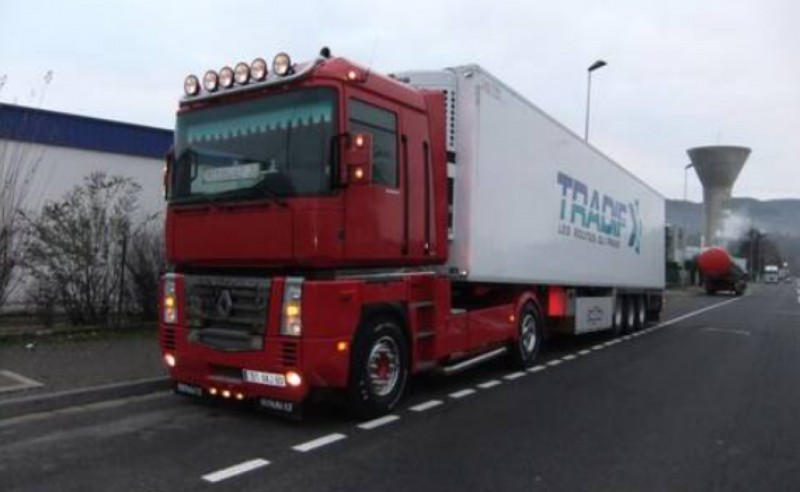 Transport routier national, transport frigorifique au départ de Lyon et à travers toute la France de denrées alimentaires fraîches  Lyon Vénissieux  TRADIF